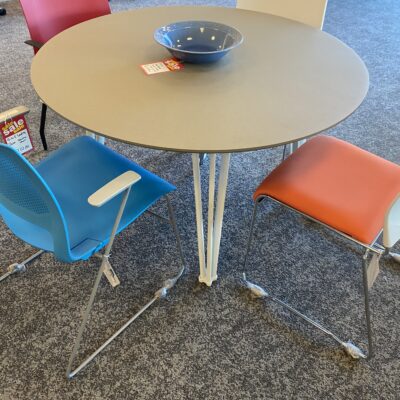 Simii kitchen height table