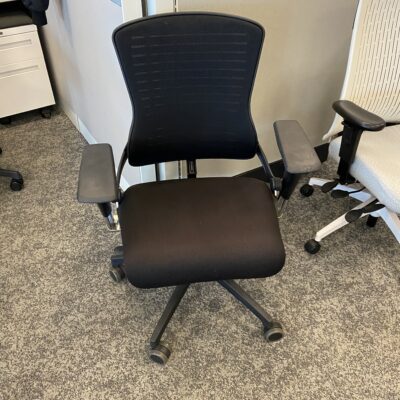 Preowned Office Master OM5