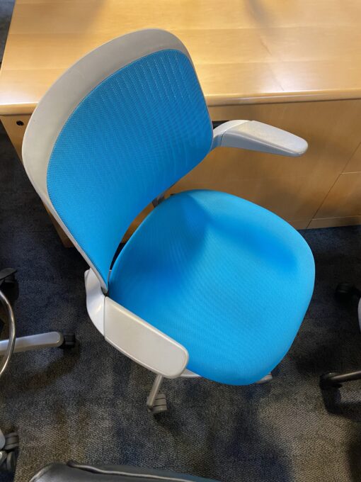 steelcase cobi bar stool