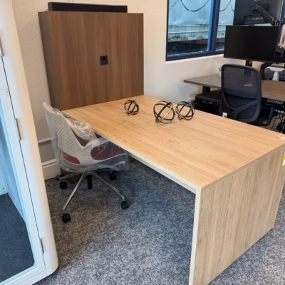 OFGO Studio - Let's Meet - 68"w x 36"d x 59"h - Collaborative Media Table - TV Mountable